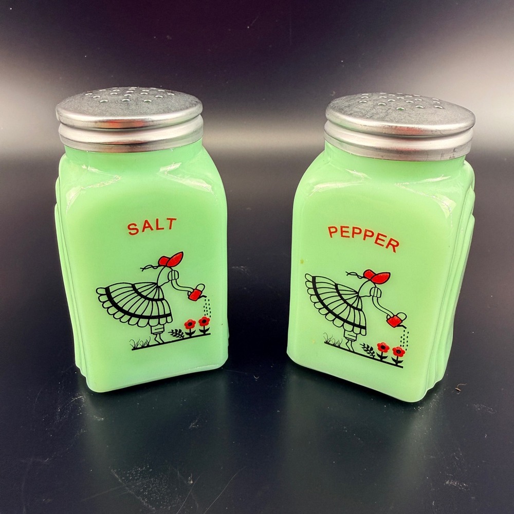 McKee Jadeite Salt Pepper Shakers Dutch Kitchen Green Milk Glass Pair 4"